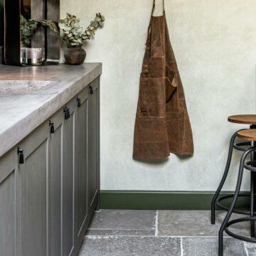 Stain Removal for Acid-Resistant Stones: A Contractor’s Guide